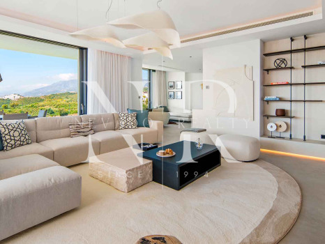 Villa in El Rosario with sea views for sale
