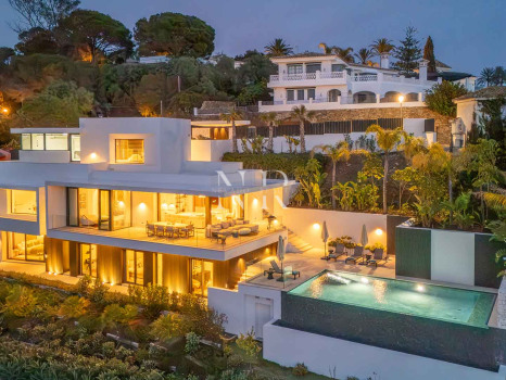 Villa en el Rosario con vista al mar en venta