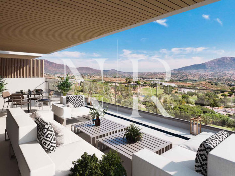 Ático en La Cala Golf Mijas con vistas panorámicas y solárium en venta