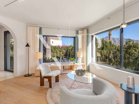 Villa en Las Brisas Nueva Andalucía junto al golf en venta