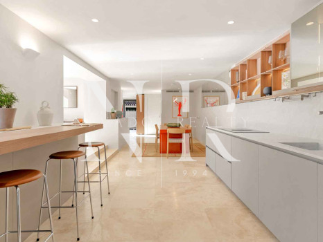 Villa en Las Brisas Nueva Andalucía junto al golf en venta
