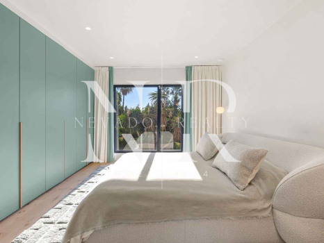 Villa en Las Brisas Nueva Andalucía junto al golf en venta