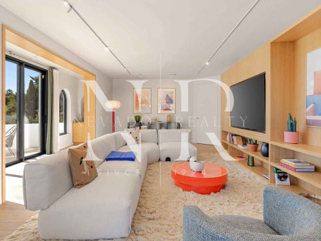 Villa en Las Brisas Nueva Andalucía junto al golf en venta
