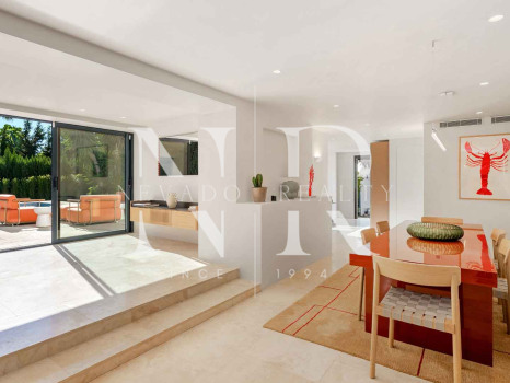 Villa en Las Brisas Nueva Andalucía junto al golf en venta