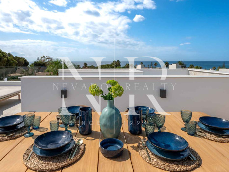 Beachside villa with sea views for sale in Marbesa, East Marbella