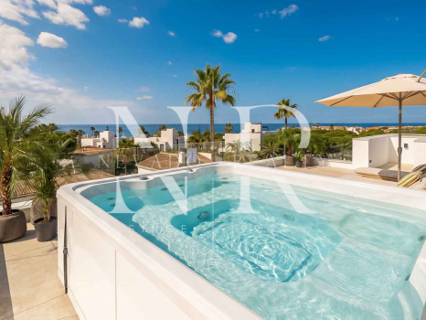 Beachside villa with sea views for sale in Marbesa, East Marbella