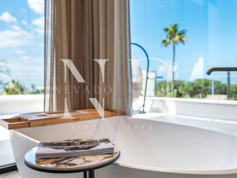 Beachside villa with sea views for sale in Marbesa, East Marbella