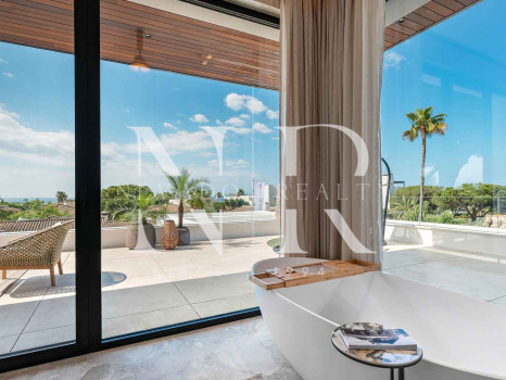 Beachside villa with sea views for sale in Marbesa, East Marbella