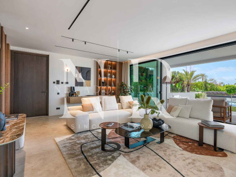 Beachside villa with sea views for sale in Marbesa, East Marbella