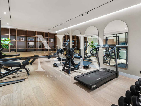Beachside villa with sea views for sale in Marbesa, East Marbella