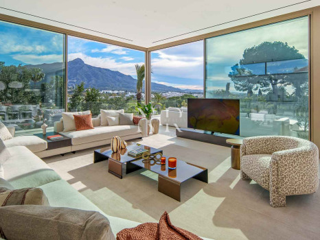 Villa avec vues panoramiques à Nueva Andalucía à vendre