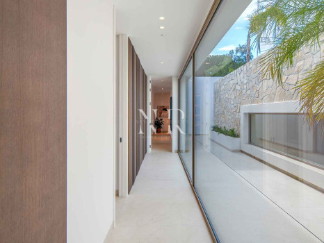 Villa avec vues panoramiques à Nueva Andalucía à vendre
