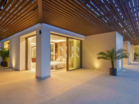 Villa avec vues panoramiques à Nueva Andalucía à vendre