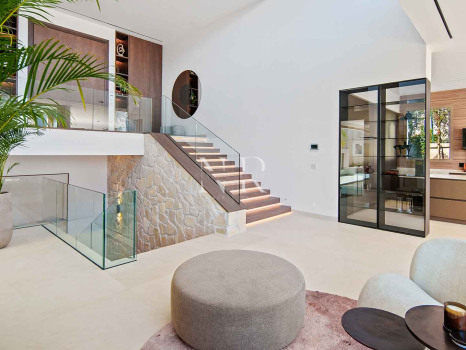 Villa avec vues panoramiques à Nueva Andalucía à vendre