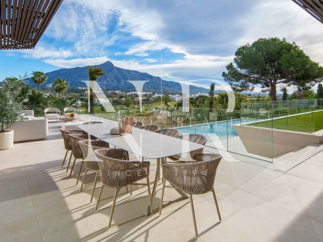 Villa con vistas panorámicas en Nueva Andalucía en venta