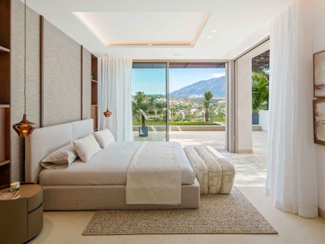 Villa avec vues panoramiques à Nueva Andalucía à vendre