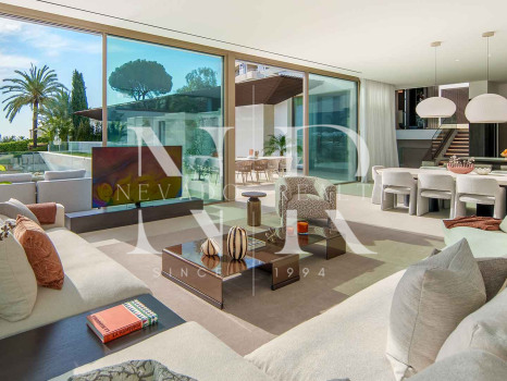 Villa con vistas panorámicas en Nueva Andalucía en venta
