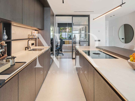 Penthouse with panoramic sea views for sale in Monte Halcones, Benahavís