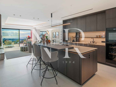 Penthouse with panoramic sea views for sale in Monte Halcones, Benahavís