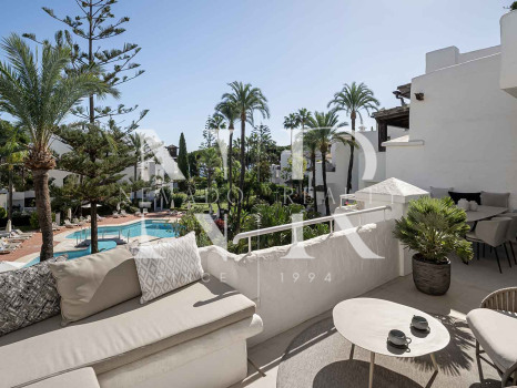 Penthouse avec vue sur la mer à vendre à Alhambra del Mar, Marbella Golden Mile