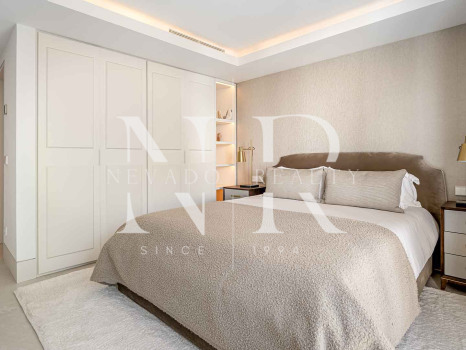 Penthouse avec vue sur la mer à vendre à Alhambra del Mar, Marbella Golden Mile