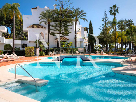 Penthouse avec vue sur la mer à vendre à Alhambra del Mar, Marbella Golden Mile