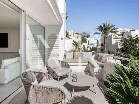 Penthouse avec vue sur la mer à vendre à Alhambra del Mar, Marbella Golden Mile