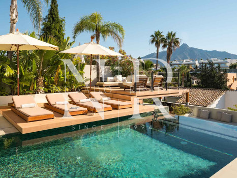Villa con vistas panorámicas en Nueva Andalucía, Marbella, en venta