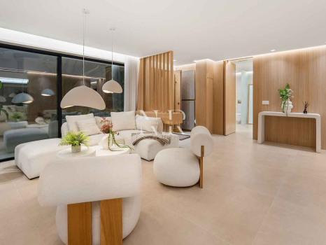 Villa con vistas panorámicas en Nueva Andalucía, Marbella, en venta