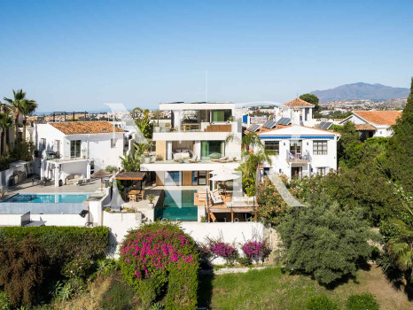 Villa con vistas panorámicas en Nueva Andalucía, Marbella, en venta