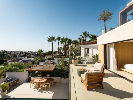 Villa con vistas panorámicas en Nueva Andalucía, Marbella, en venta