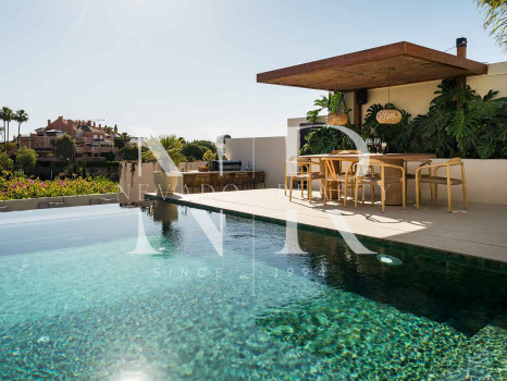 Villa con vistas panorámicas en Nueva Andalucía, Marbella, en venta