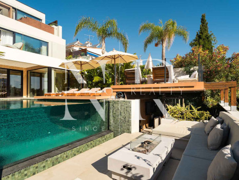 Villa con vistas panorámicas en Nueva Andalucía, Marbella, en venta