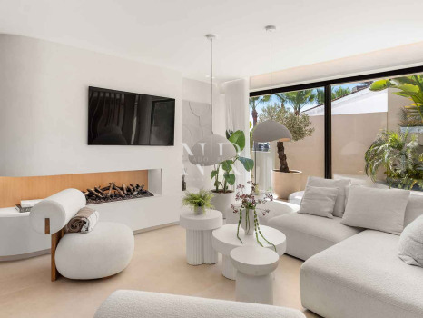 Villa con vistas panorámicas en Nueva Andalucía, Marbella, en venta
