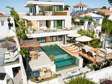 Villa con vistas panorámicas en Nueva Andalucía, Marbella, en venta