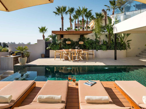 Villa con vistas panorámicas en Nueva Andalucía, Marbella, en venta