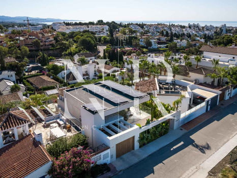 Villa con vistas panorámicas en Nueva Andalucía, Marbella, en venta