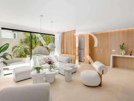 Villa con vistas panorámicas en Nueva Andalucía, Marbella, en venta