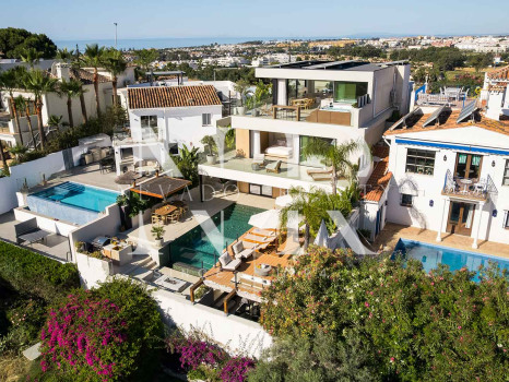 Villa con vistas panorámicas en Nueva Andalucía, Marbella, en venta
