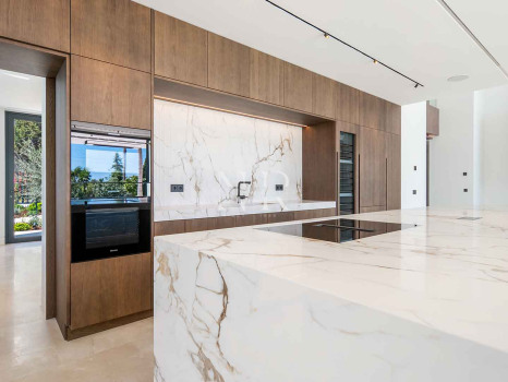 Sea-view villa in Rocío de Nagüeles for sale