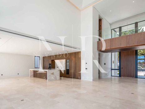 Sea-view villa in Rocío de Nagüeles for sale