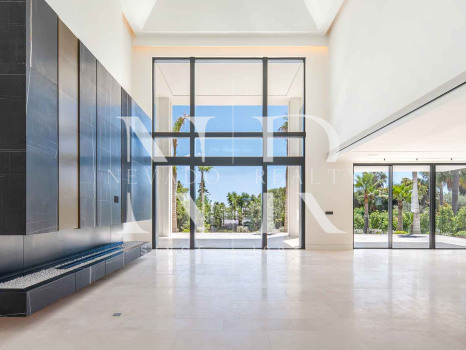 Sea-view villa in Rocío de Nagüeles for sale