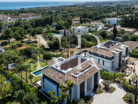 Sea-view villa in Rocío de Nagüeles for sale