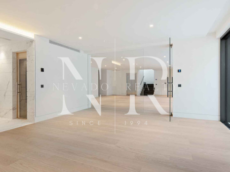 Sea-view villa in Rocío de Nagüeles for sale