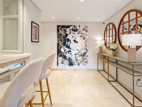 Ático en primera línea de playa en la Morera Playa, Marbella en venta