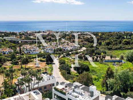 Sea View Villa for Sale in Sierra Blanca, Marbella