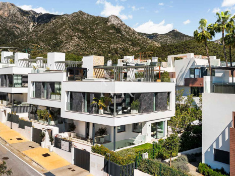 Villa avec vue sur la mer à vendre à Sierra Blanca, Marbella