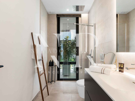 Sea View Villa for Sale in Sierra Blanca, Marbella
