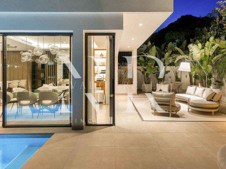 Sea View Villa for Sale in Sierra Blanca, Marbella