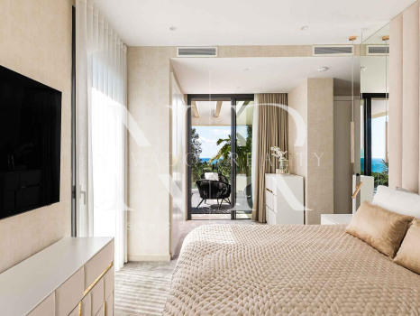 Sea View Villa for Sale in Sierra Blanca, Marbella